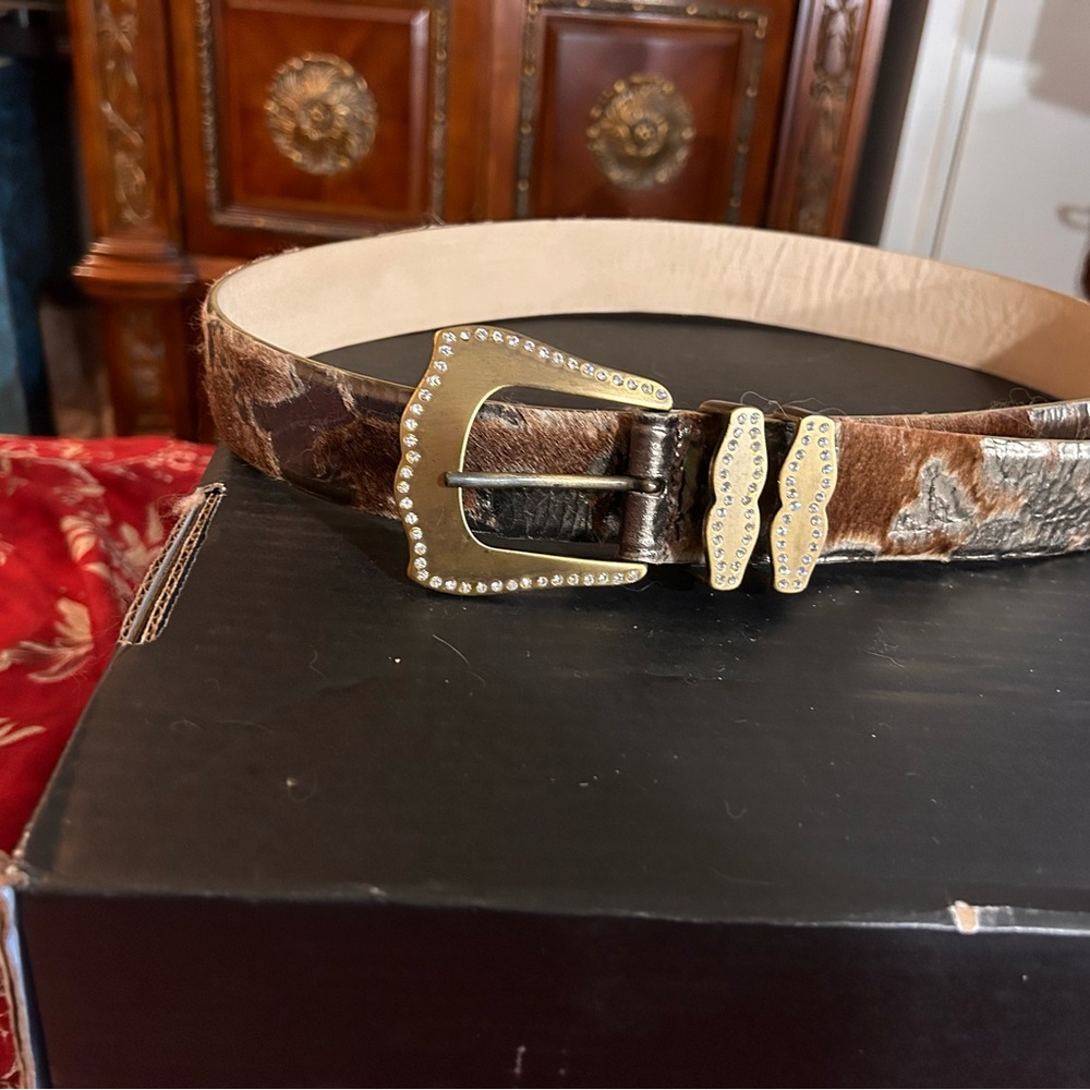 Fabulous Western Style belt from Italy.  Never worn, great condition. 8/10